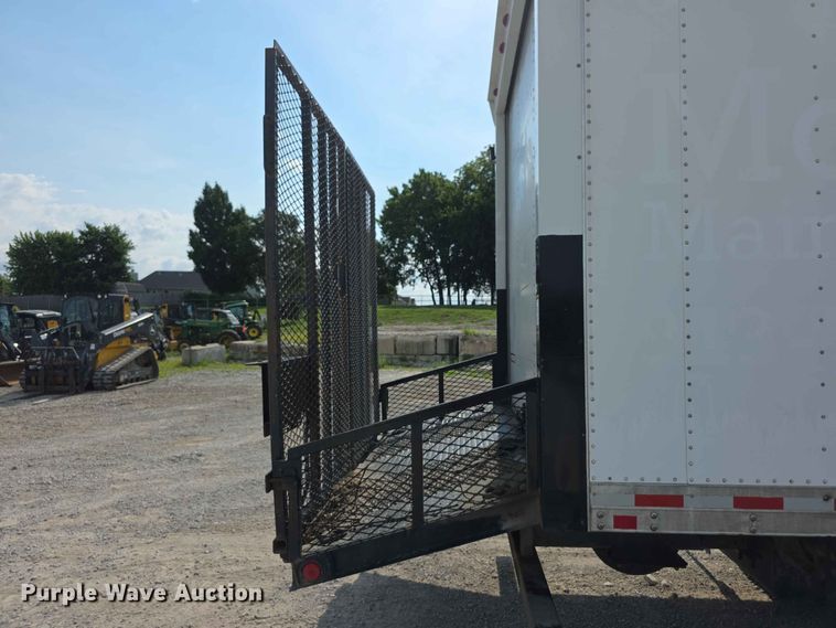 image for item FH6234 2017 Isuzu NPR box truck