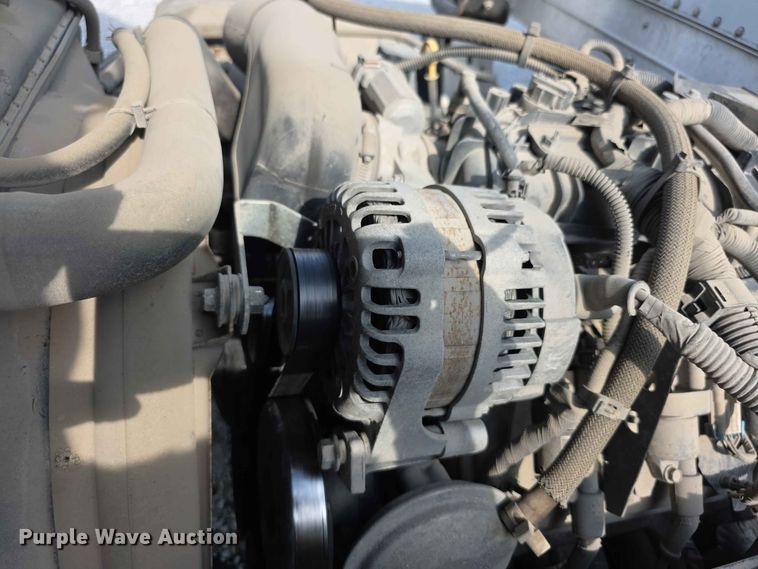 image for item FH6234 2017 Isuzu NPR box truck