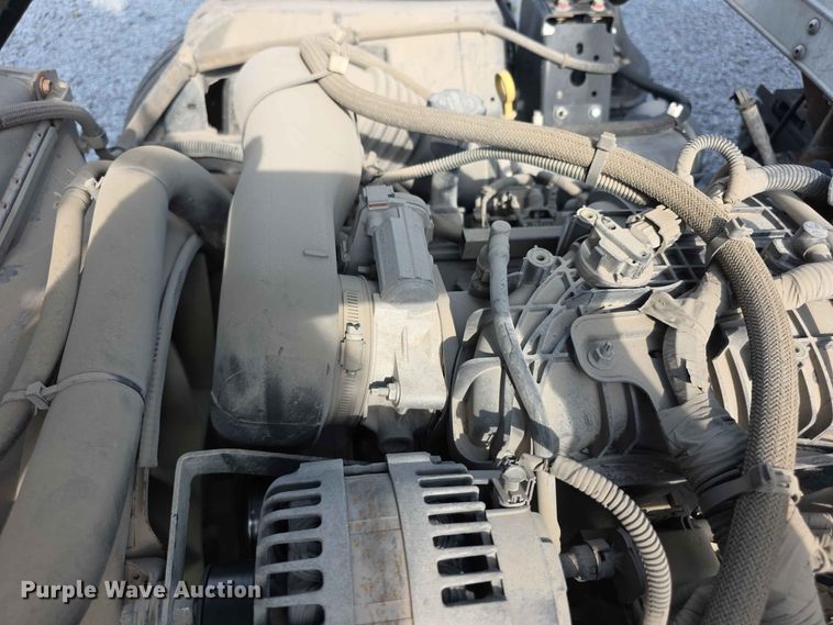 image for item FH6234 2017 Isuzu NPR box truck