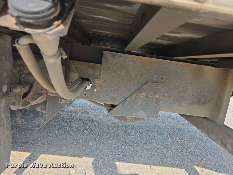 image for item FH6234 2017 Isuzu NPR box truck