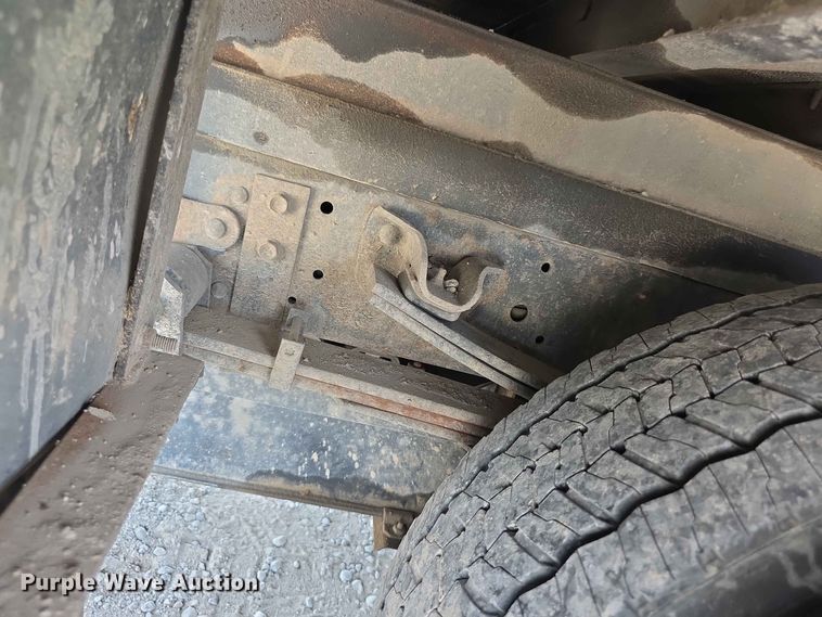 image for item FH6234 2017 Isuzu NPR box truck