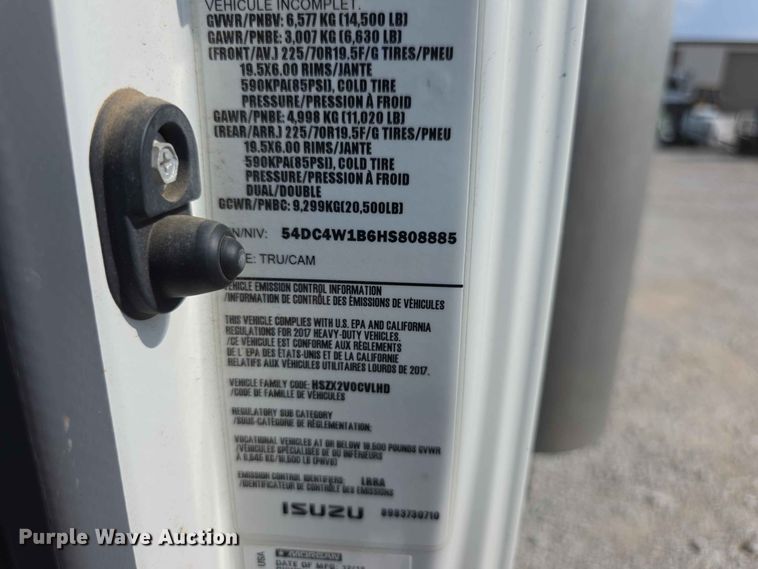 image for item FH6234 2017 Isuzu NPR box truck