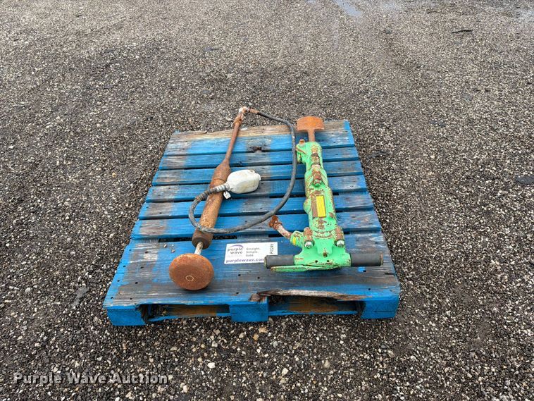 image for item FI0245 Tools