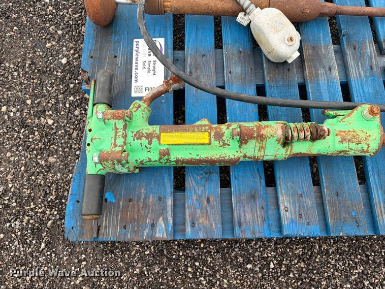 image for item FI0245 Tools