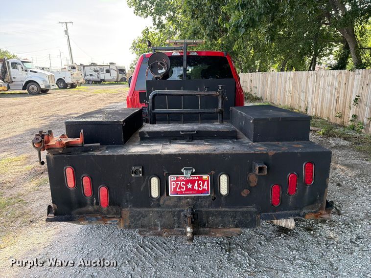 image for item FI0260 Pickup flatbed