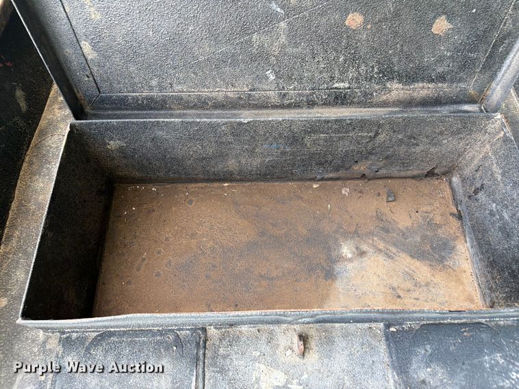 image for item FI0260 Pickup flatbed