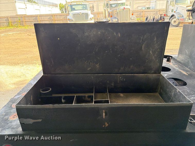 image for item FI0260 Pickup flatbed