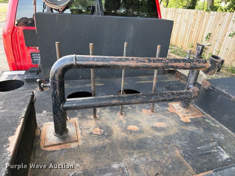 image for item FI0260 Pickup flatbed