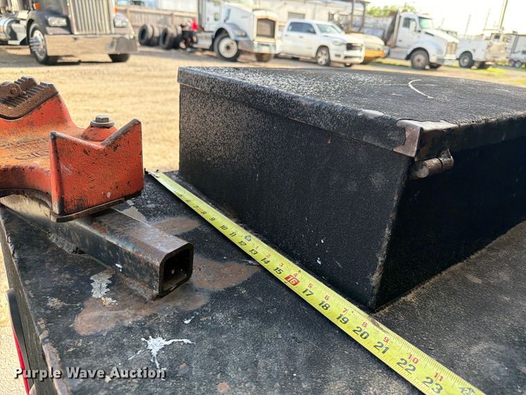 image for item FI0260 Pickup flatbed