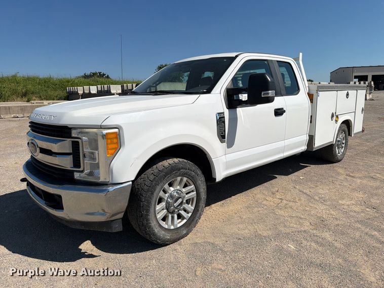 image for item FI0273 2017 Ford F250 Super Duty Ext. Cab utility bed pickup truck