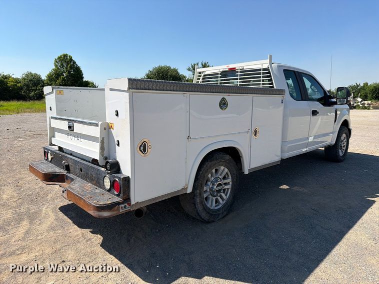 image for item FI0273 2017 Ford F250 Super Duty Ext. Cab utility bed pickup truck