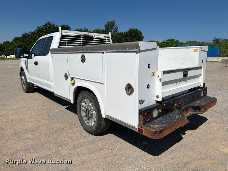 image for item FI0273 2017 Ford F250 Super Duty Ext. Cab utility bed pickup truck