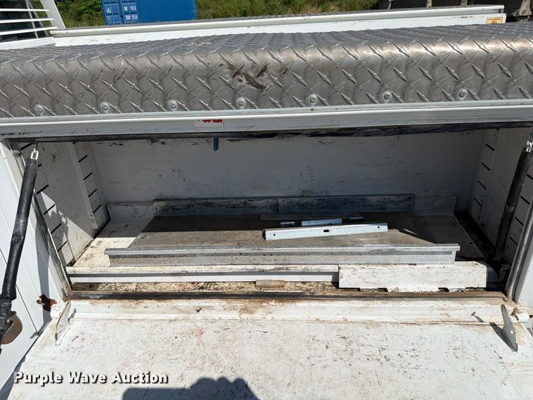 image for item FI0273 2017 Ford F250 Super Duty Ext. Cab utility bed pickup truck