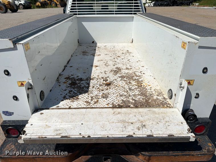image for item FI0273 2017 Ford F250 Super Duty Ext. Cab utility bed pickup truck