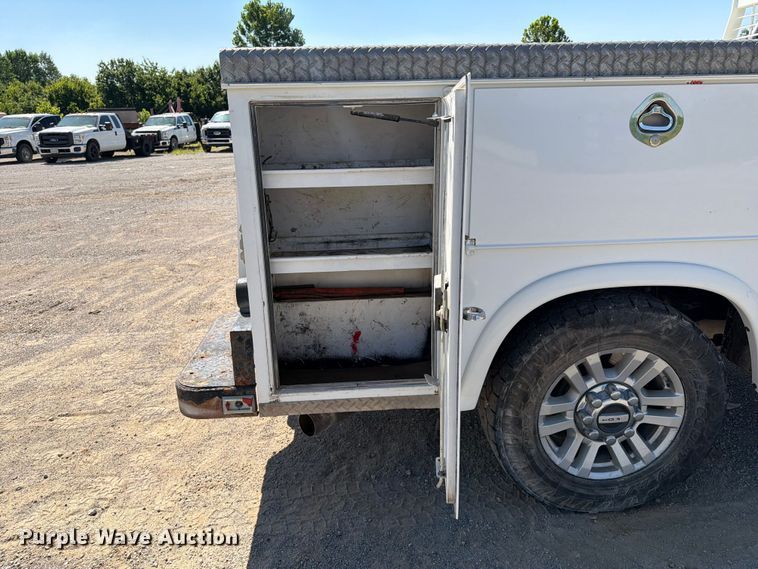 image for item FI0273 2017 Ford F250 Super Duty Ext. Cab utility bed pickup truck