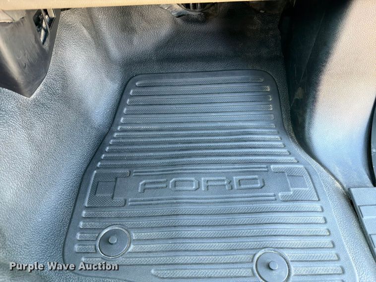 image for item FI0273 2017 Ford F250 Super Duty Ext. Cab utility bed pickup truck