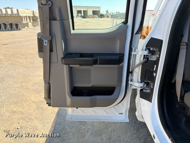 image for item FI0273 2017 Ford F250 Super Duty Ext. Cab utility bed pickup truck