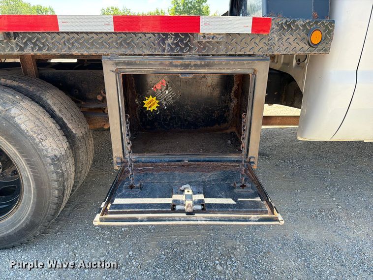 image for item FI0274 2016 Ford F350 Super Duty Ext. Cab flatbed pickup truck