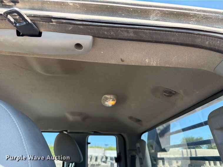 image for item FI0274 2016 Ford F350 Super Duty Ext. Cab flatbed pickup truck