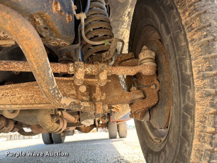 image for item FI0274 2016 Ford F350 Super Duty Ext. Cab flatbed pickup truck