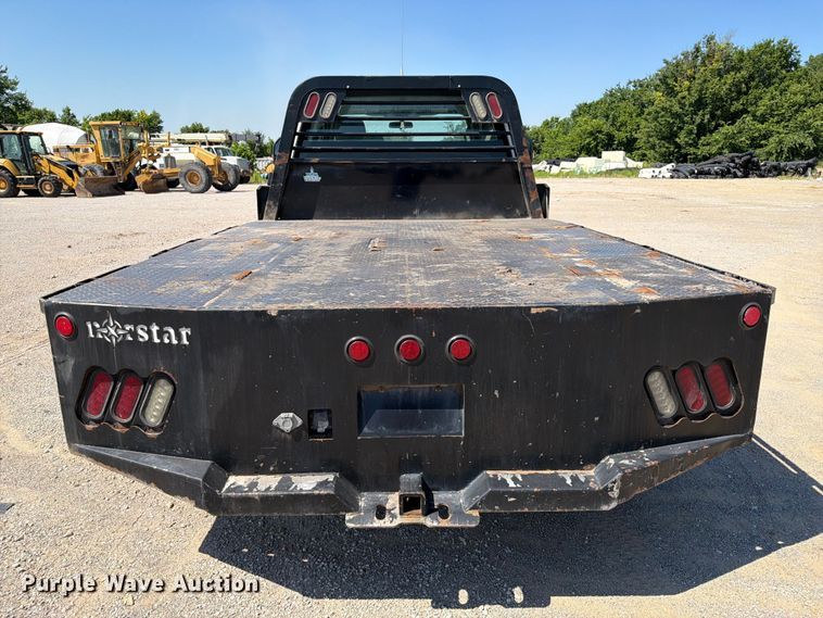 image for item FI0275 2017 Ford F550 Super Duty Ext. Cab flatbed truck