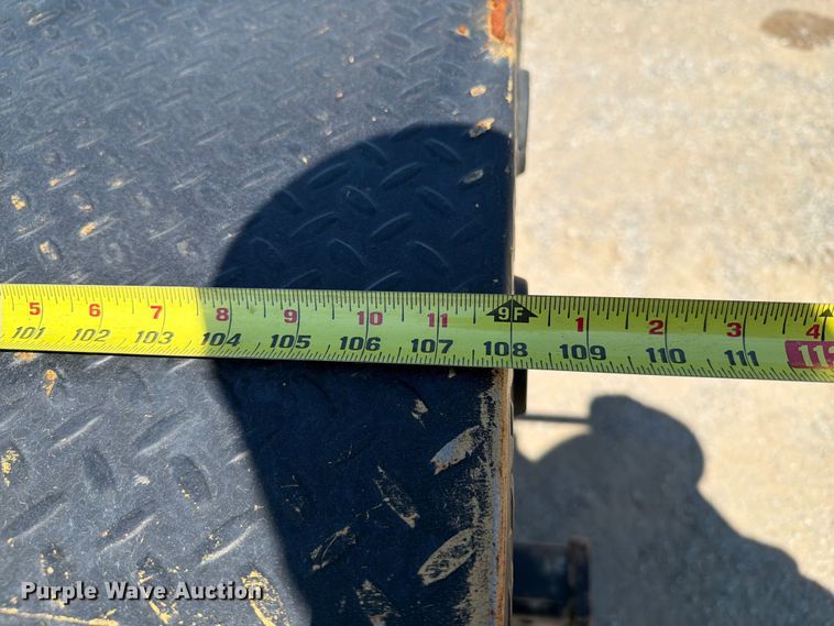 image for item FI0276 2016 Ford F350 Super Duty Crew Cab flatbed pickup truck
