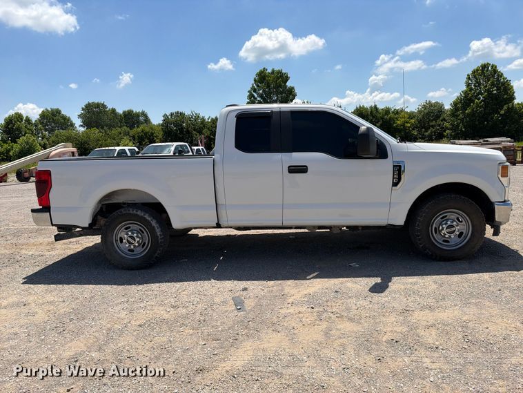 image for item FI0277 2021 Ford F250 Super Duty Ext. Cab pickup truck