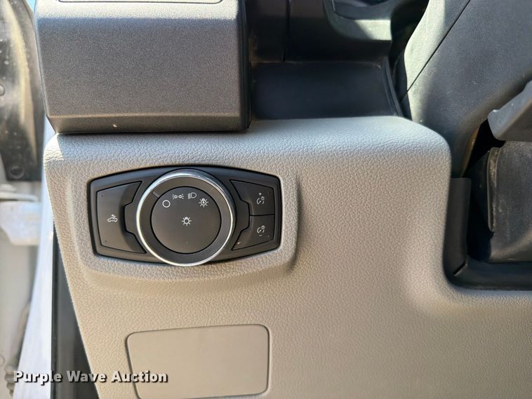 image for item FI0277 2021 Ford F250 Super Duty Ext. Cab pickup truck
