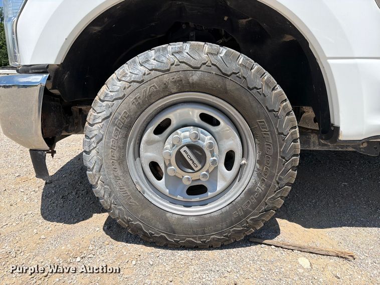 image for item FI0277 2021 Ford F250 Super Duty Ext. Cab pickup truck