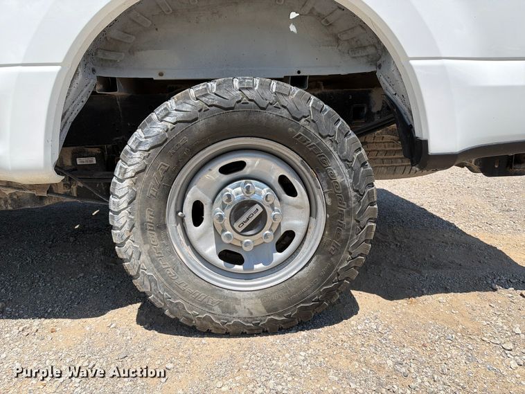 image for item FI0277 2021 Ford F250 Super Duty Ext. Cab pickup truck