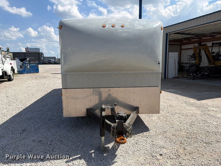 image for item FI0280 1998 Wells Cargo enclosed cargo trailer