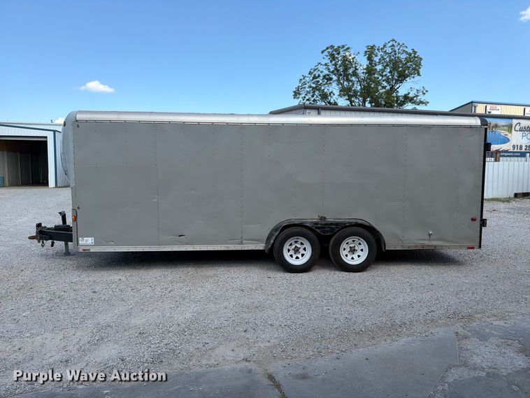 image for item FI0280 1998 Wells Cargo enclosed cargo trailer