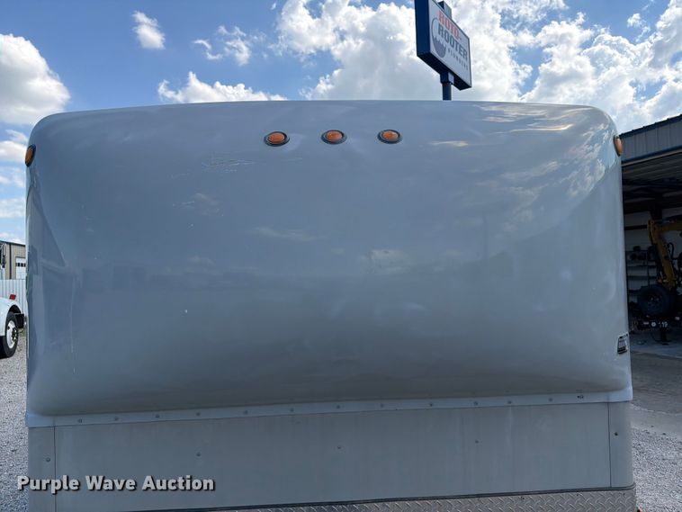 image for item FI0280 1998 Wells Cargo enclosed cargo trailer