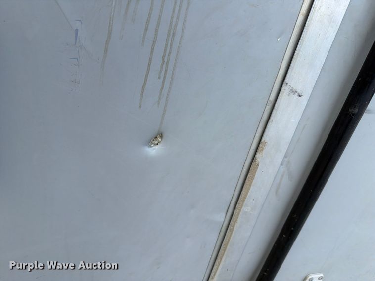 image for item FI0280 1998 Wells Cargo enclosed cargo trailer