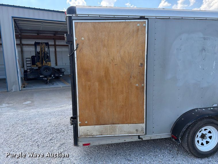 image for item FI0280 1998 Wells Cargo enclosed cargo trailer