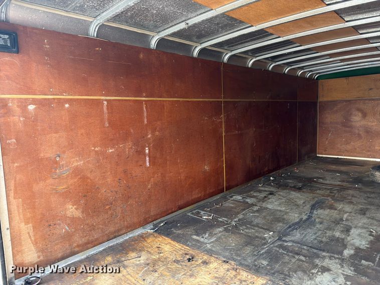 image for item FI0280 1998 Wells Cargo enclosed cargo trailer