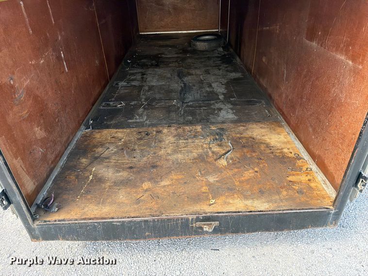 image for item FI0280 1998 Wells Cargo enclosed cargo trailer