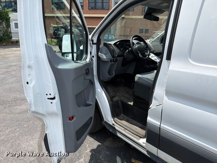 image for item FI1007 2017 Ford Transit 150 van