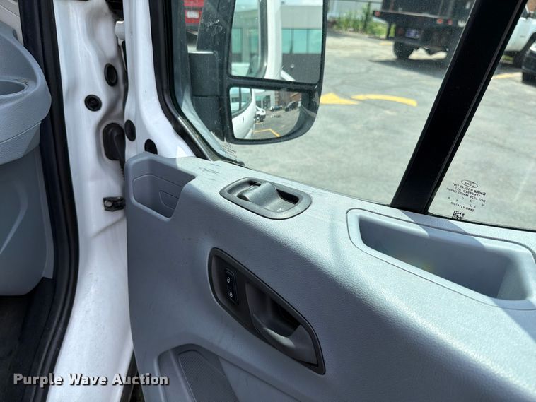 image for item FI1007 2017 Ford Transit 150 van