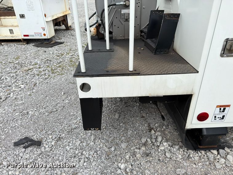 image for item FK3062 B&G Bodies digger derrick truck bed
