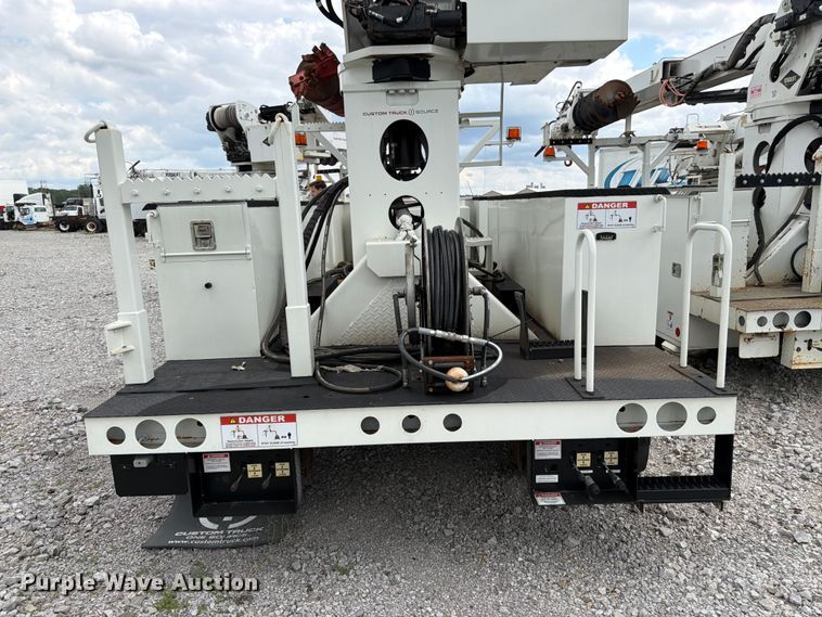 image for item FK3062 B&G Bodies digger derrick truck bed