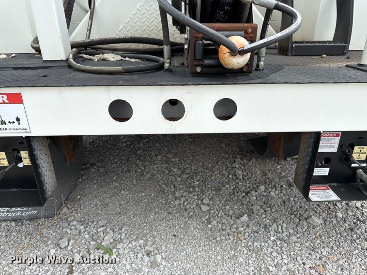 image for item FK3062 B&G Bodies digger derrick truck bed