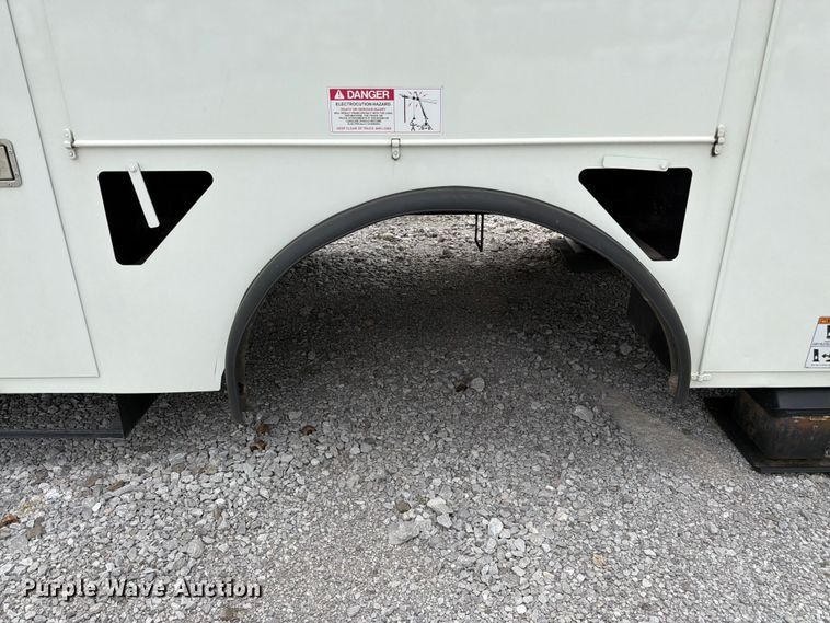 image for item FK3062 B&G Bodies digger derrick truck bed