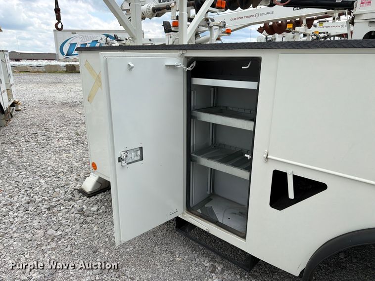 image for item FK3062 B&G Bodies digger derrick truck bed