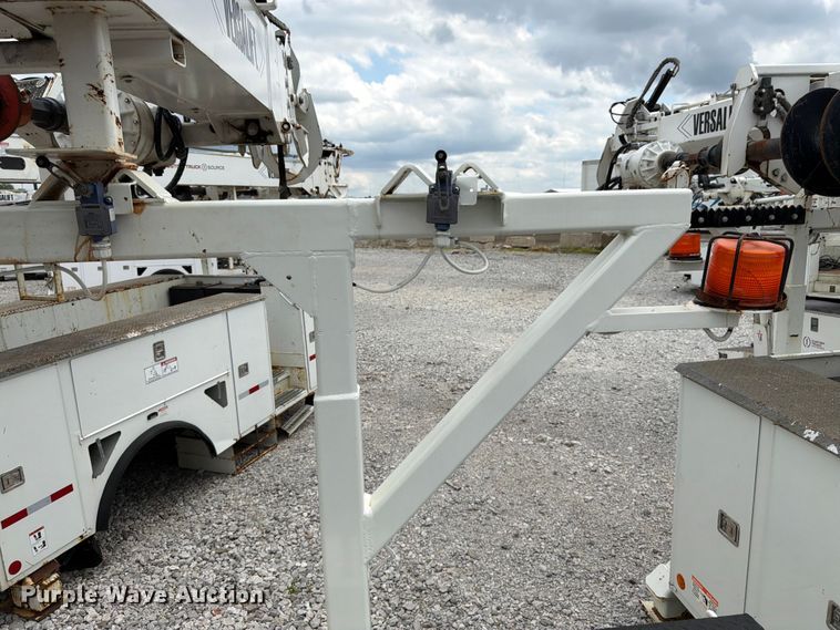 image for item FK3062 B&G Bodies digger derrick truck bed