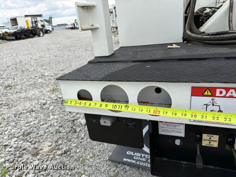image for item FK3062 B&G Bodies digger derrick truck bed