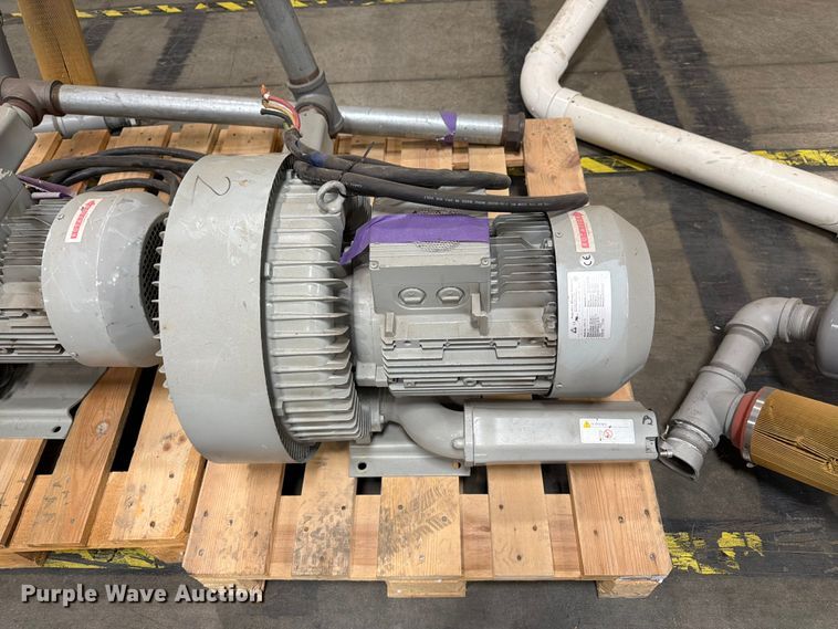 image for item FK3077 (2) Republic Blower System HRB1102 vacuum pumps