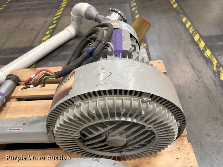 image for item FK3077 (2) Republic Blower System HRB1102 vacuum pumps