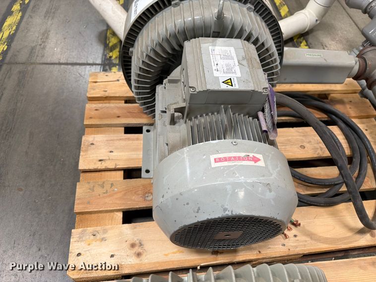 image for item FK3077 (2) Republic Blower System HRB1102 vacuum pumps