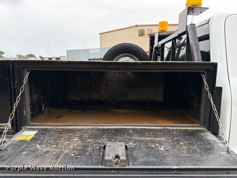 image for item FK3096 2017 GMC Sierra 3500HD Ext. Cab flatbed pickup truck